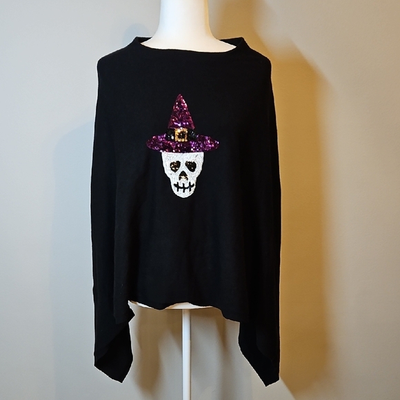 Victoria Harbour Jackets & Blazers - Black Cape with Skull and Witch Hat Design Halloween Glitter